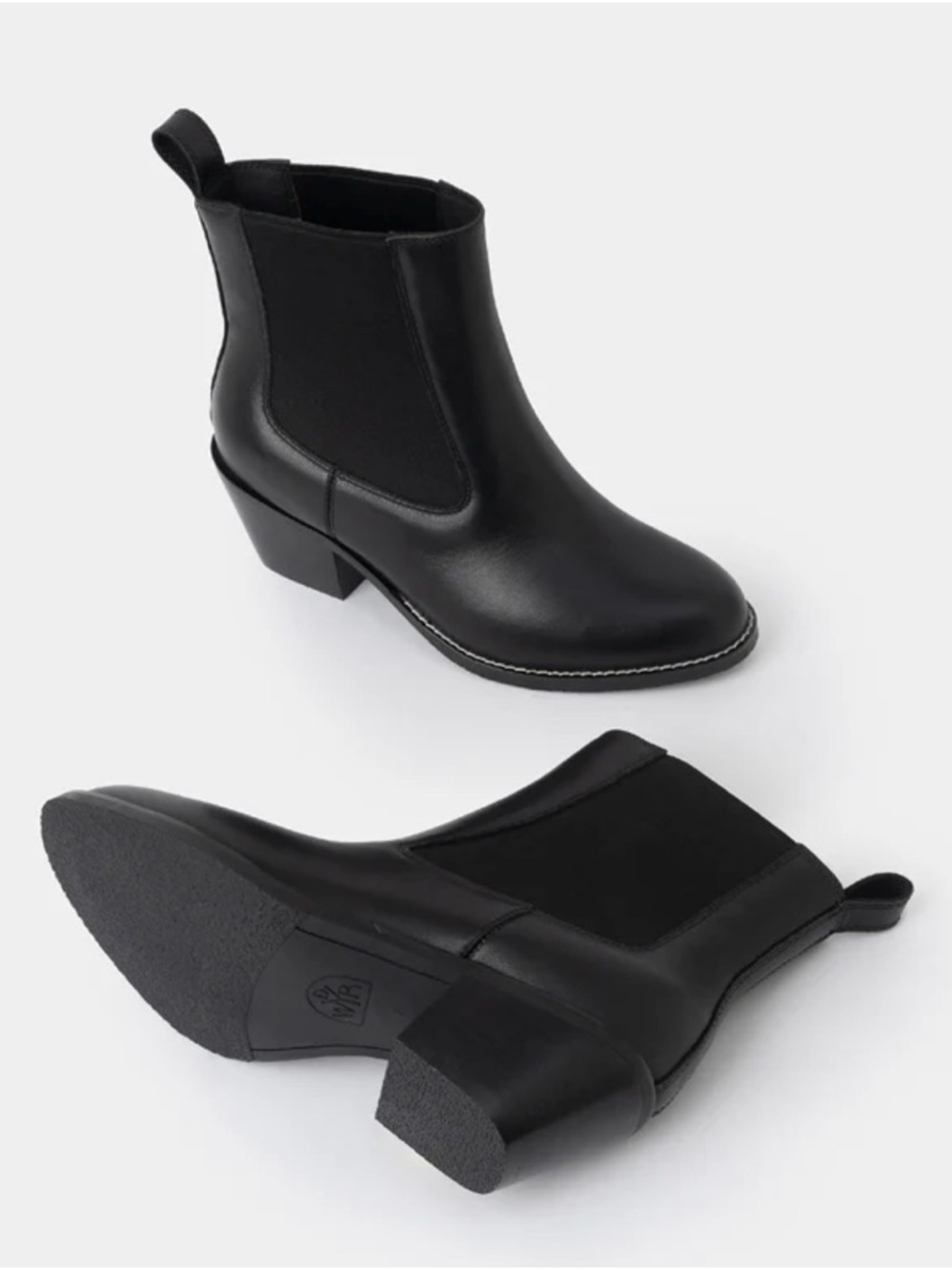 WYDR Classic Black Women's Ankle Boots - Sleek Chelsea Style